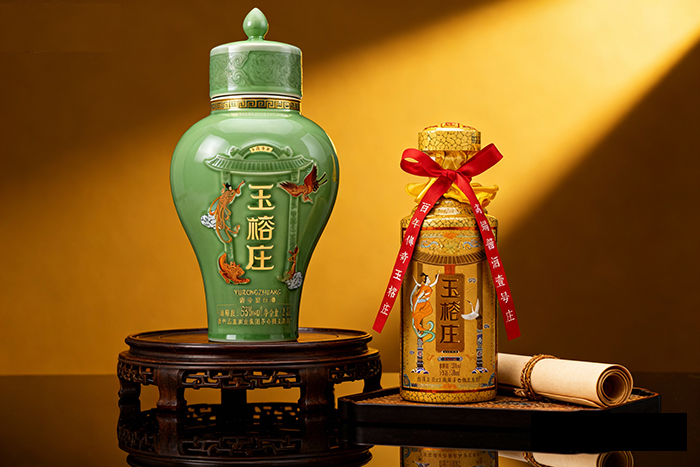 百年传奇玉榕庄，赋能商界财富精英！以茶酒融合引领高端，打造企业家的礼物